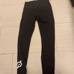 Lululemon peloton align leggings size 6 for sale (never worn)